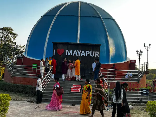 iskcon i love mayapur
